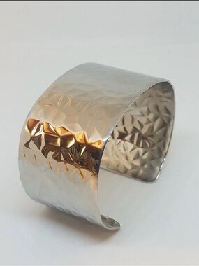 VTG Edforce Stainless Steel Wide Hammered Geometric Cuff Bracelet EUC